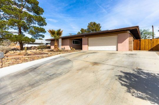 412 West Howell Avenue Ridgecrest, CA 93555 - Photo 5 of 39