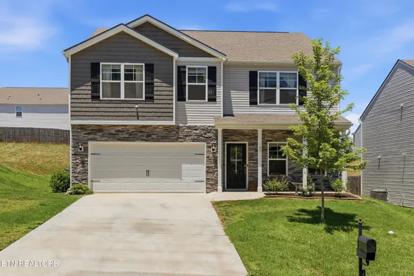 $445,000 | 165 Ash Avenue, Lenoir City, TN 37771