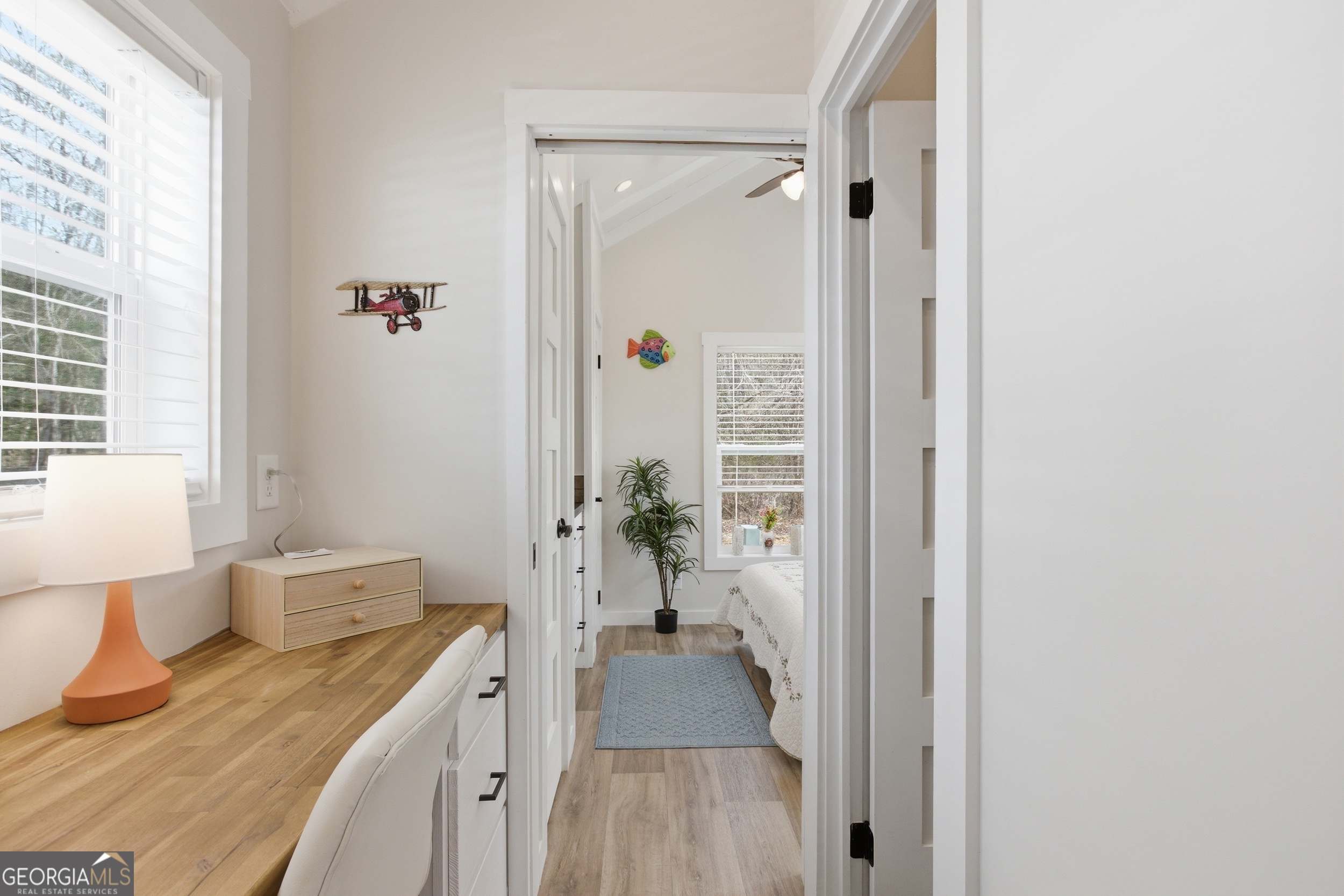4960 Laurel Lodge Road, Unit 40 Clarkesville, GA 30523 - Photo 15 of 33 a hallway with a view of living room