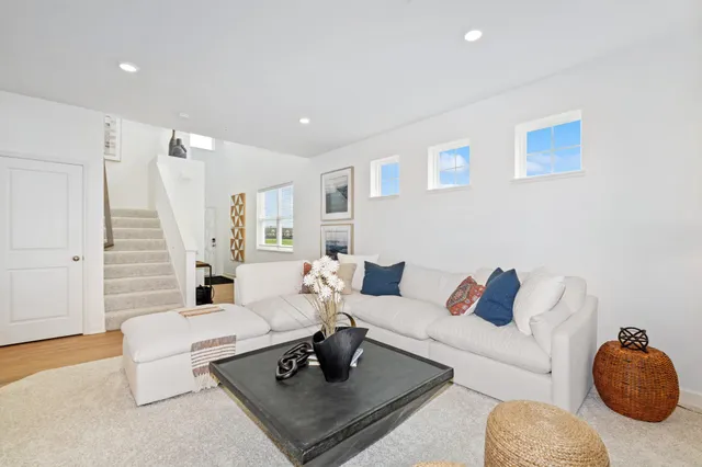 $359,980 | 6225 205th Street North, Forest Lake, MN 55025