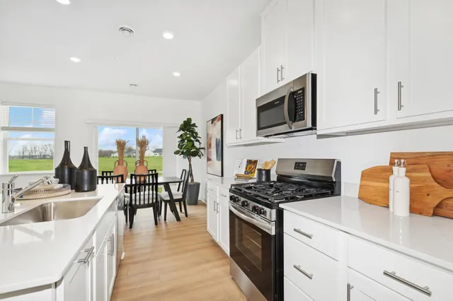 $359,980 | 6225 205th Street North, Forest Lake, MN 55025