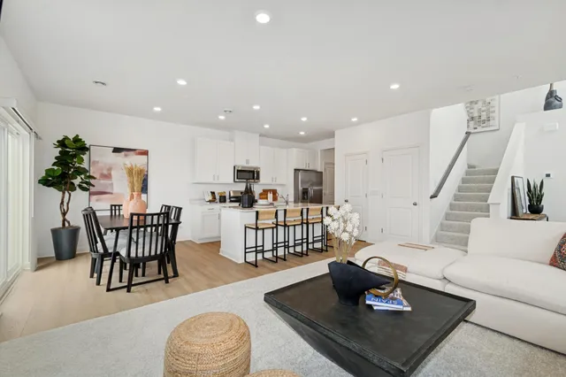 $359,980 | 6225 205th Street North, Forest Lake, MN 55025