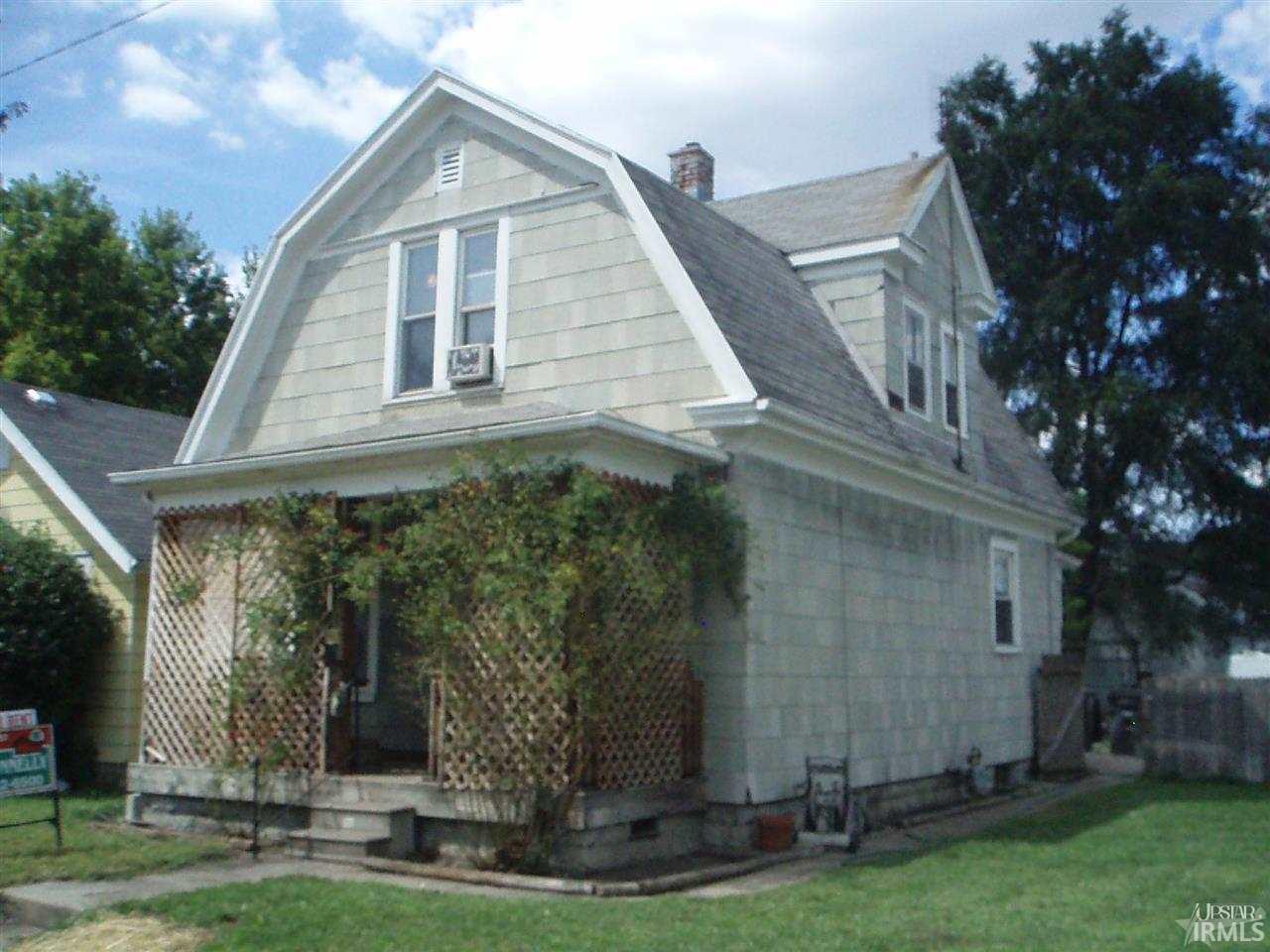 938 Herman Street Fort Wayne, IN 46808 - Photo 1 of 9