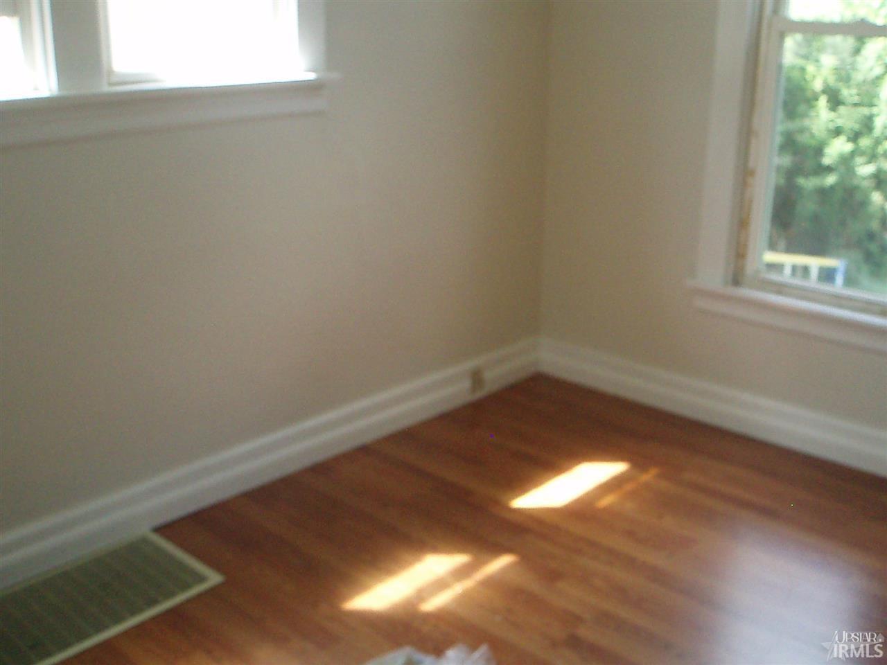 938 Herman Street Fort Wayne, IN 46808 - Photo 4 of 9