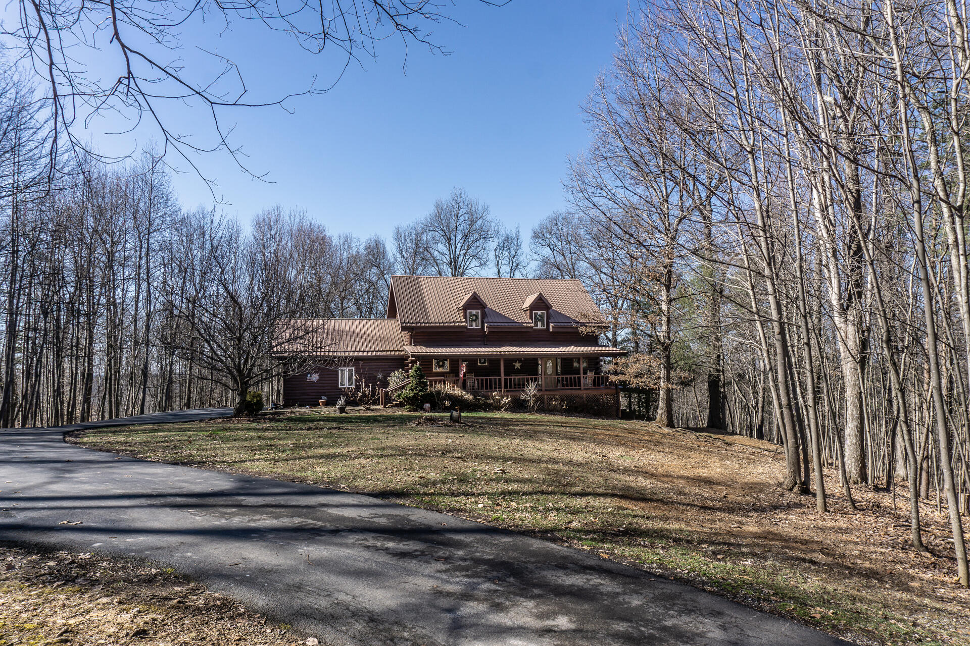 390 Spice Hollow Road Johnson City, TN 37604 - Photo 4 of 74 390SpiceHollowG_080