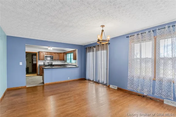 $279,900 | 2301 Blackmore Street, Madison, IN 47250