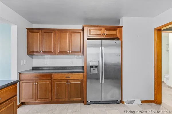 $279,900 | 2301 Blackmore Street, Madison, IN 47250