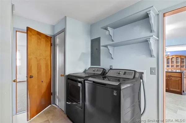$279,900 | 2301 Blackmore Street, Madison, IN 47250