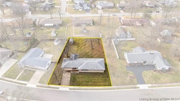 $279,900 | 2301 Blackmore Street, Madison, IN 47250