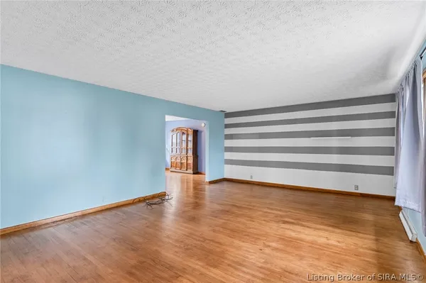 $279,900 | 2301 Blackmore Street, Madison, IN 47250