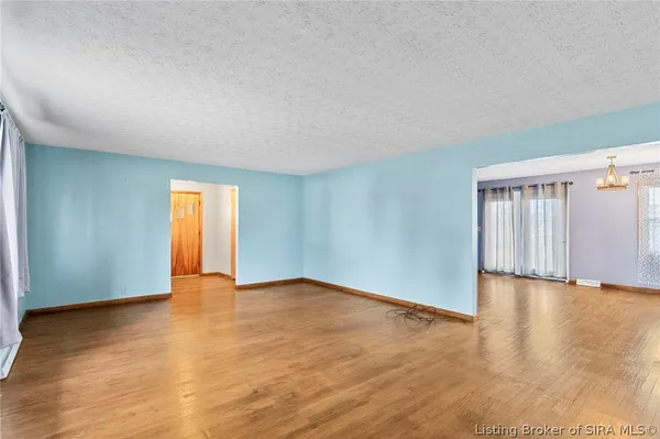 $279,900 | 2301 Blackmore Street, Madison, IN 47250