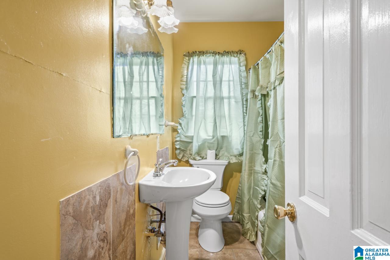 813 48th Street Birmingham, AL 35208 - Photo 15 of 43