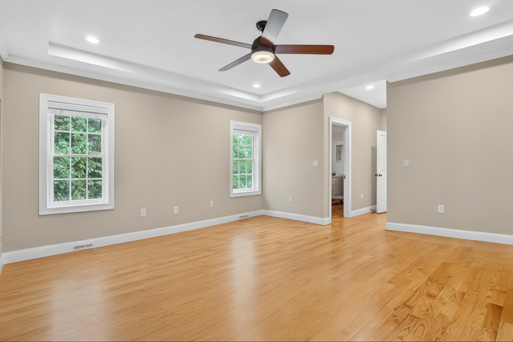 32 Bissonnette Circle Southampton, MA 01073 - Photo 16 of 38