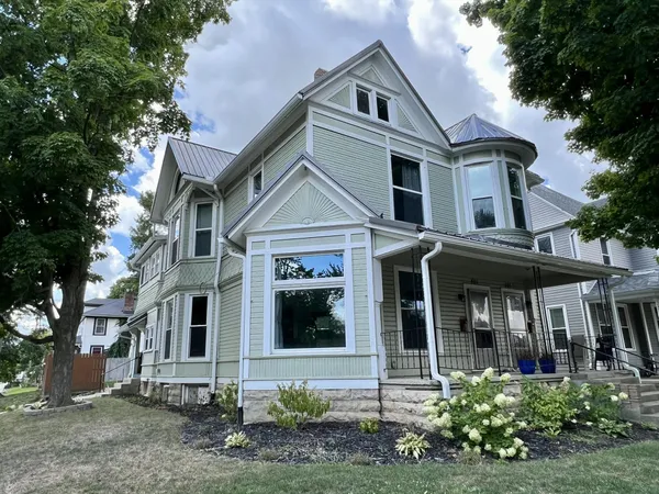 $1,700 | 401 North Main Street, Bellefontaine, OH 43311