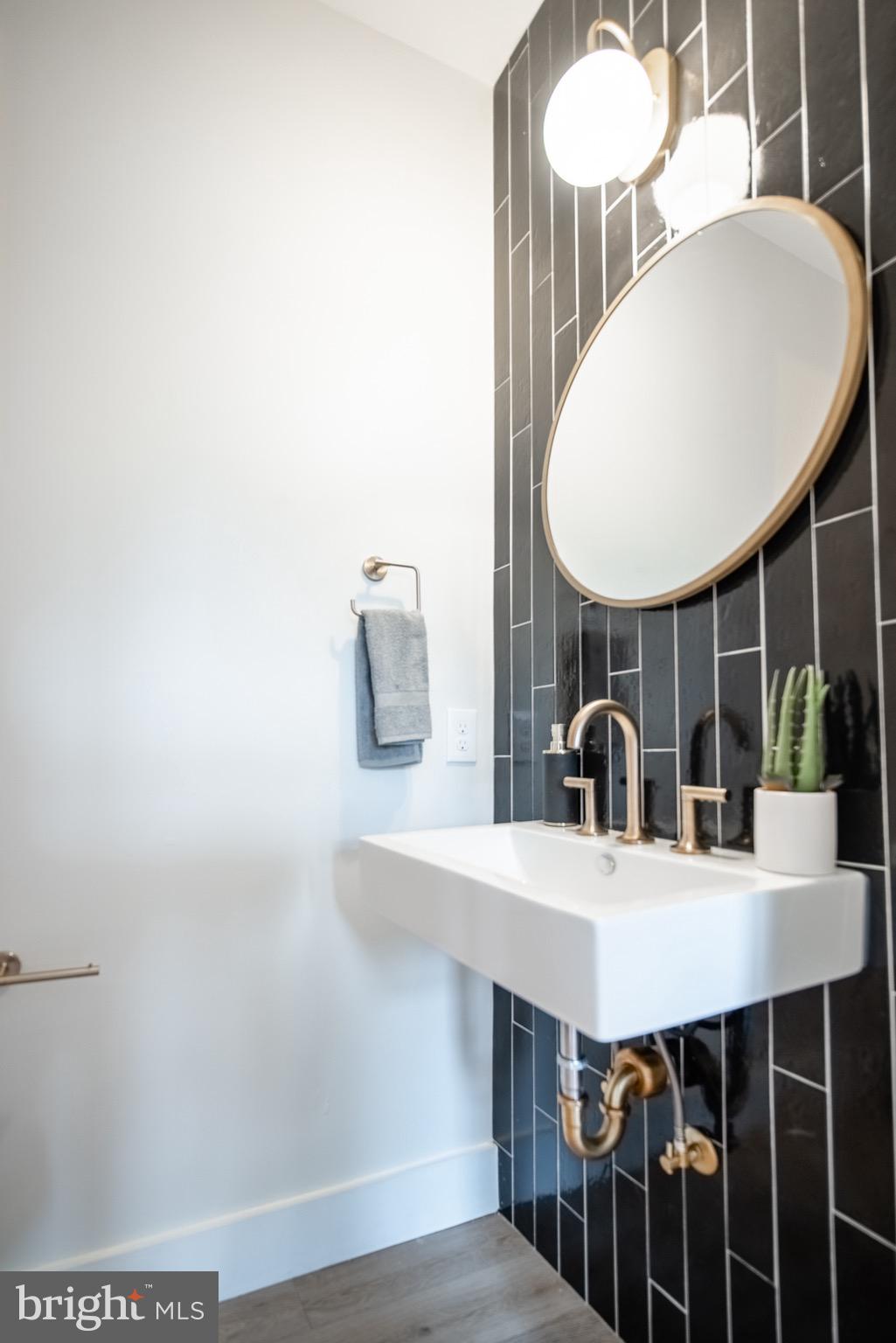 751 Columbia Road Northwest, Unit 2 Washington, DC 20001 - Photo 12 of 33 Gallery Image 12