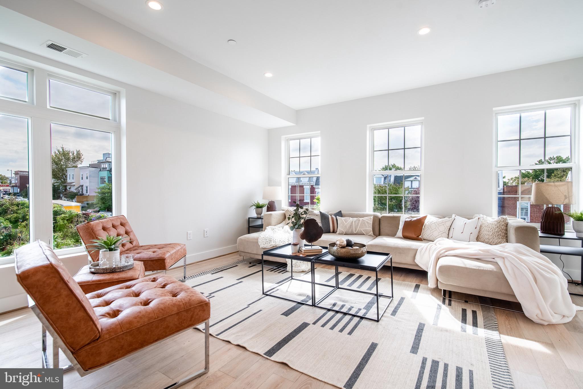 751 Columbia Road Northwest, Unit 2 Washington, DC 20001 - Photo 5 of 33 Gallery Image 5