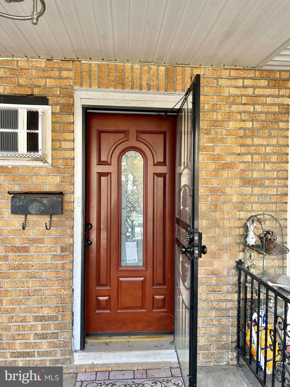 1144 Atwood Road Philadelphia, PA 19151 - Photo 2 of 12