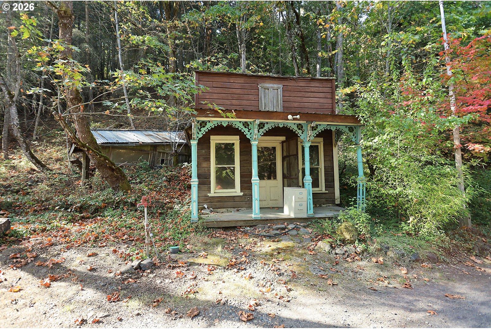 1250 Dry Creek Road Mosier, OR 97040 - Photo 4 of 42 Gallery Image 4