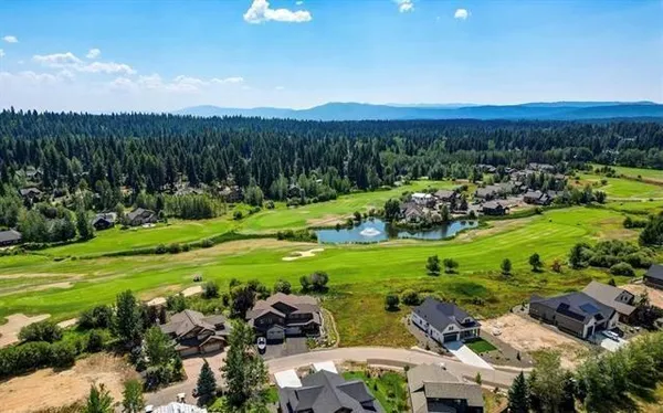 $285,000 | 1400-04 Mountain Meadow Drive, Unit 8 & 9, McCall, ID 83638