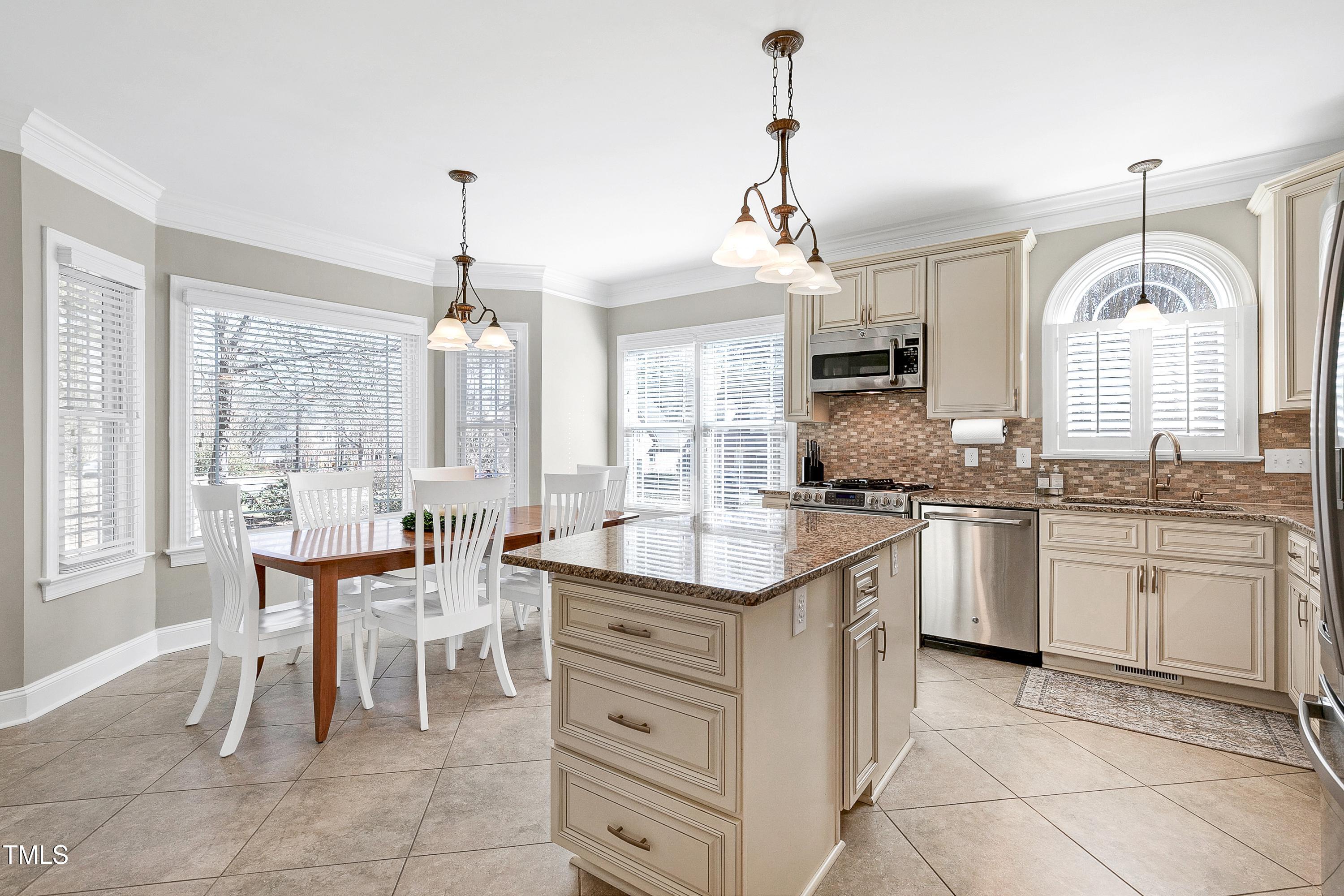 116 Old Pros Way Cary, NC 27513 - Photo 15 of 54 Scene-17