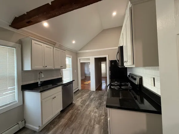 $2,015 | 44 Grove Street, Unit 44, Clinton, MA 01510