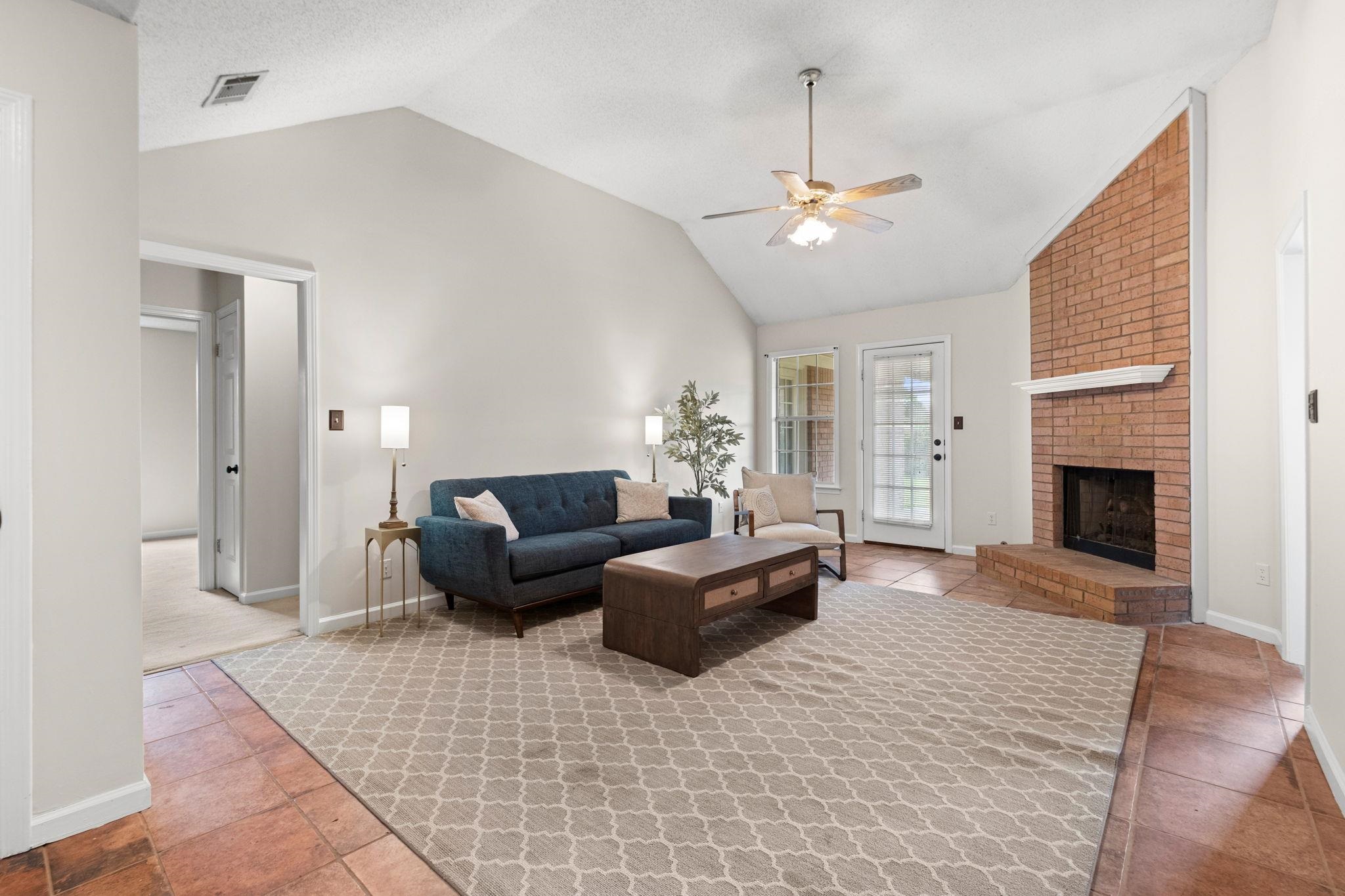 252 Summit View Cove Collierville, TN 38017 - Photo 2 of 15