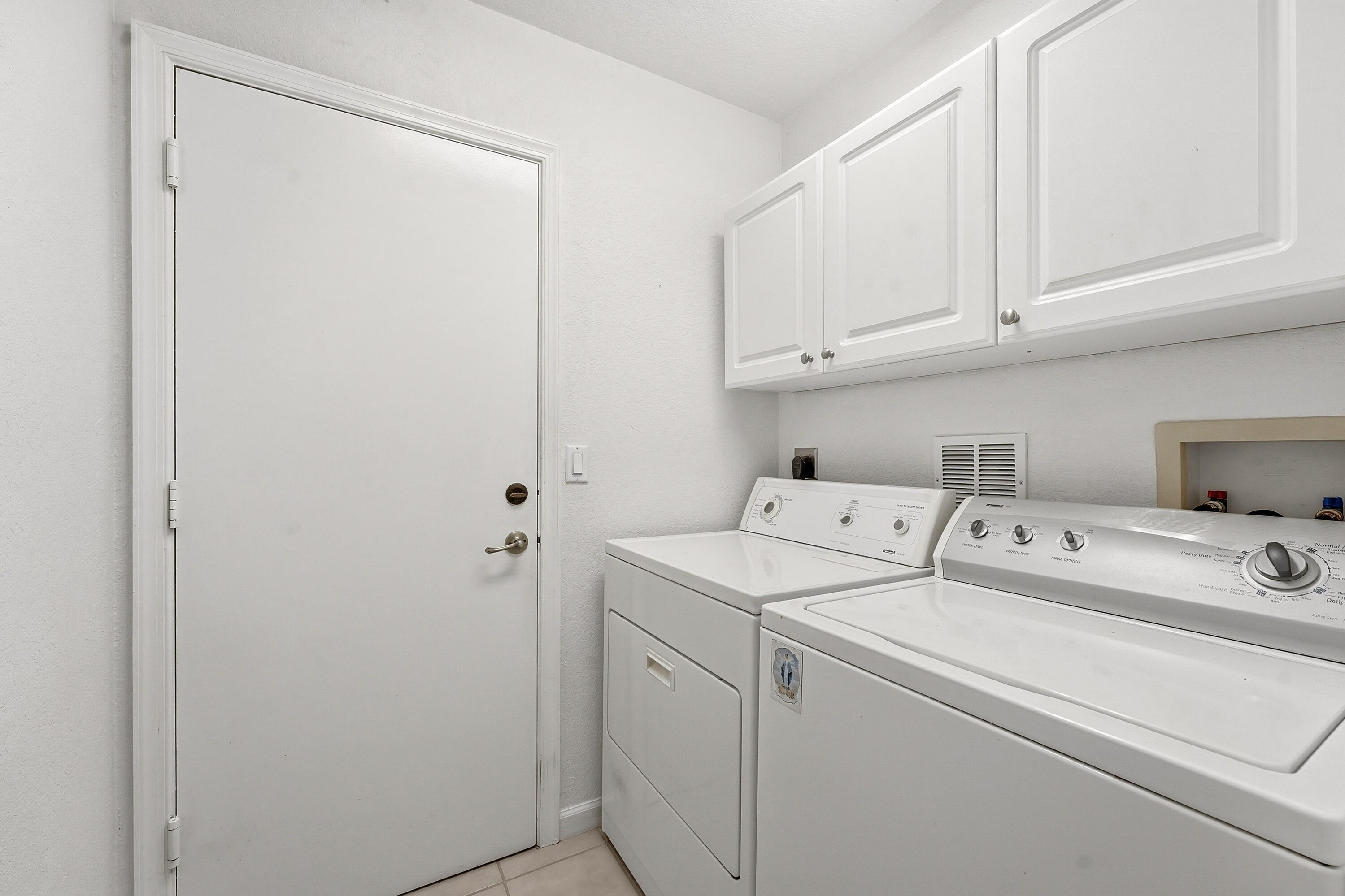 5511 Crossing Rocks Court Riviera Beach, FL 33407 - Photo 29 of 49 29 Laundry Room