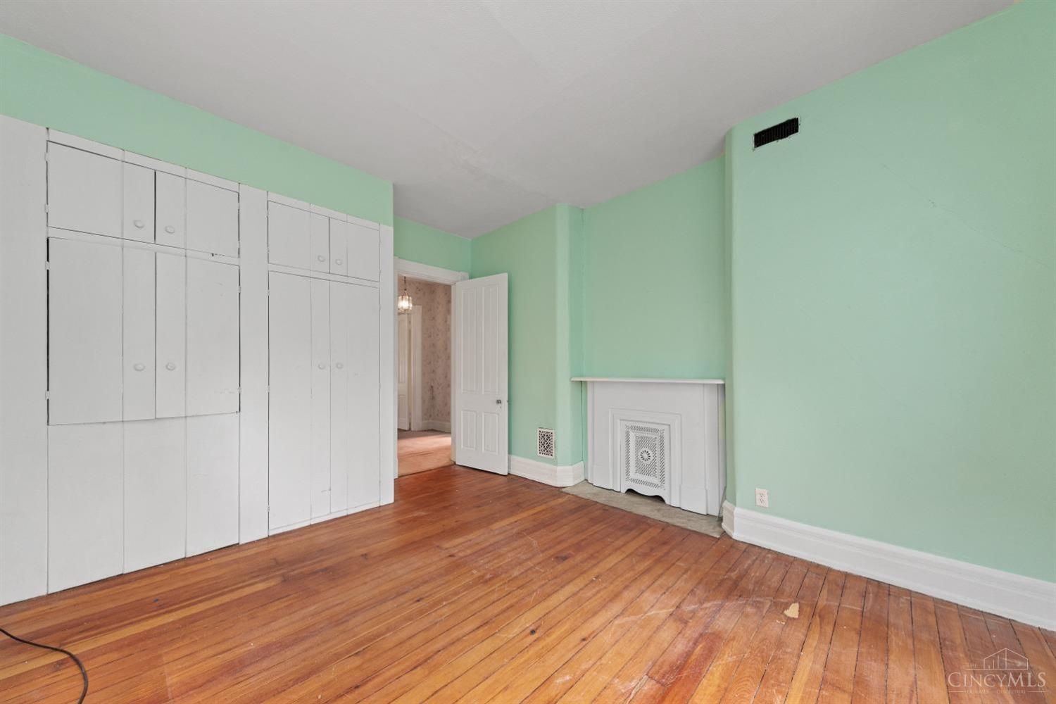 325 Reily Road Wyoming, OH 45215 - Photo 24 of 44