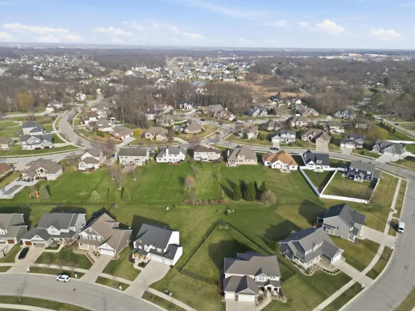 $579,900 | 1144 Mary Ellen Drive, Crown Point, IN 46307