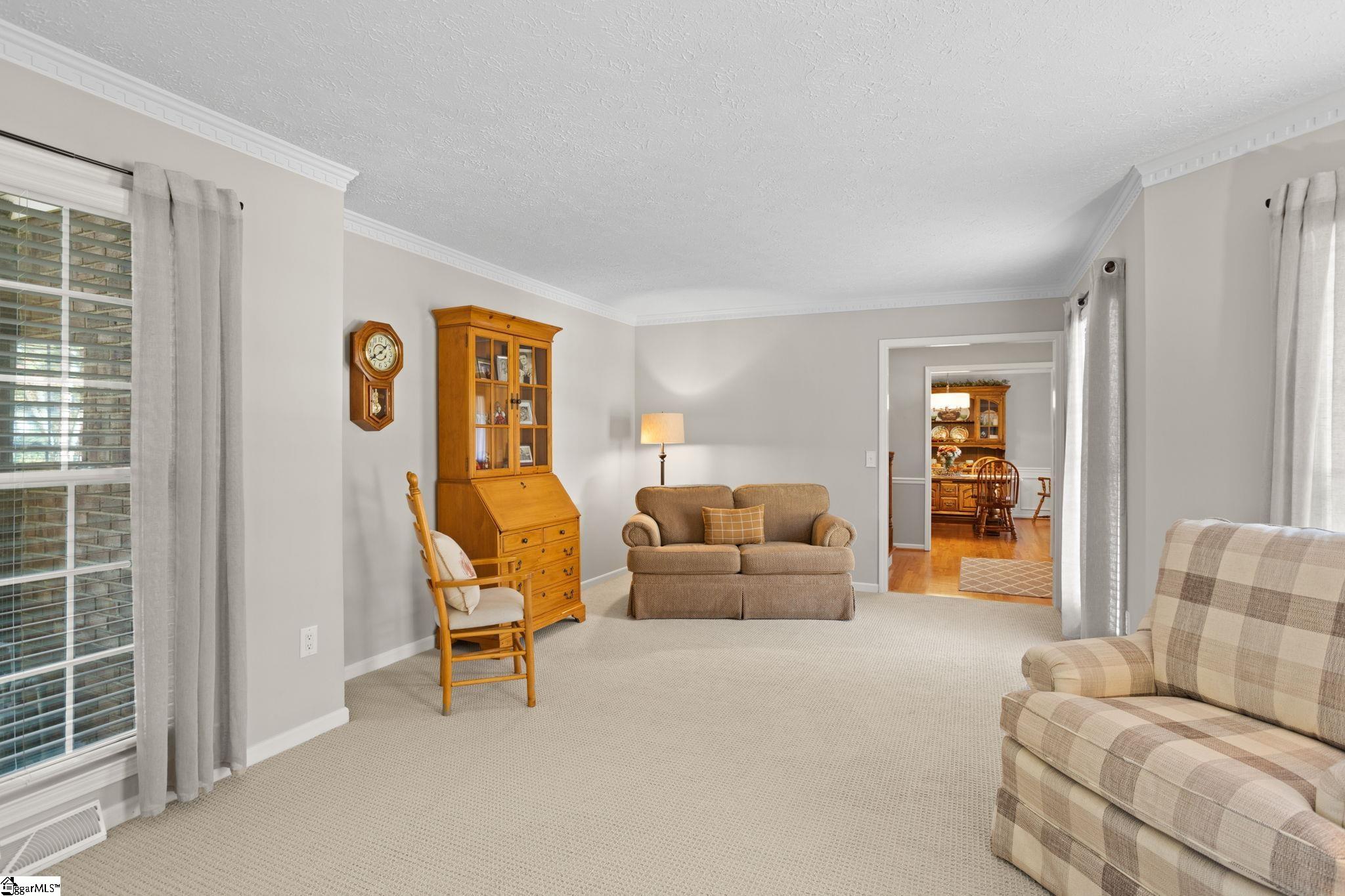 805 East Silverleaf Street Greer, SC 29650 - Photo 7 of 39