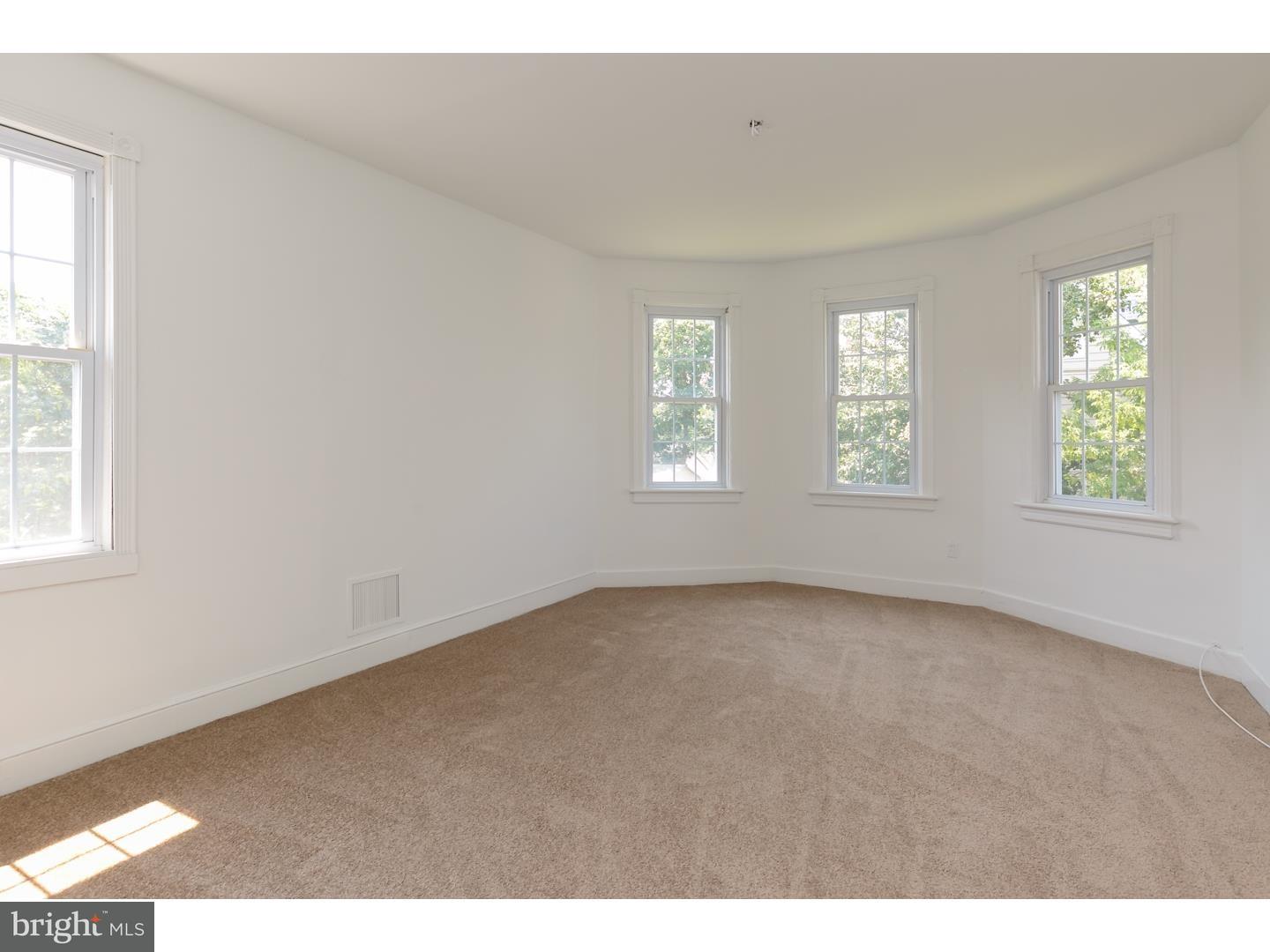 224 East Washington Street Riverside, NJ 08075 - Photo 15 of 23