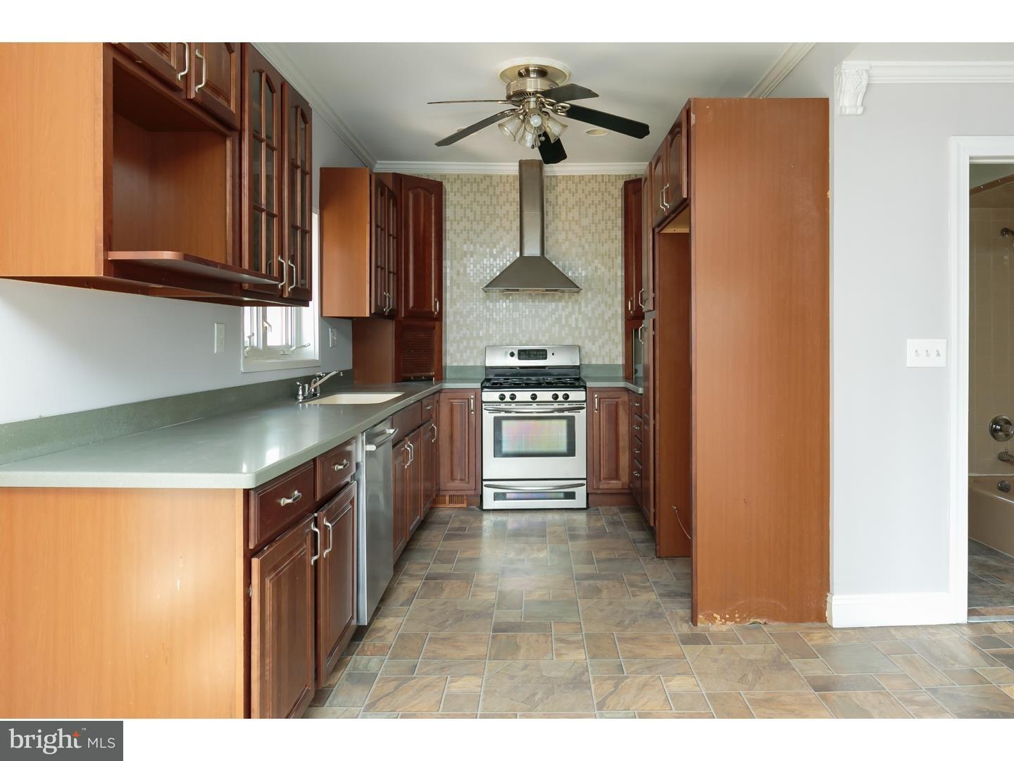 224 East Washington Street Riverside, NJ 08075 - Photo 4 of 23