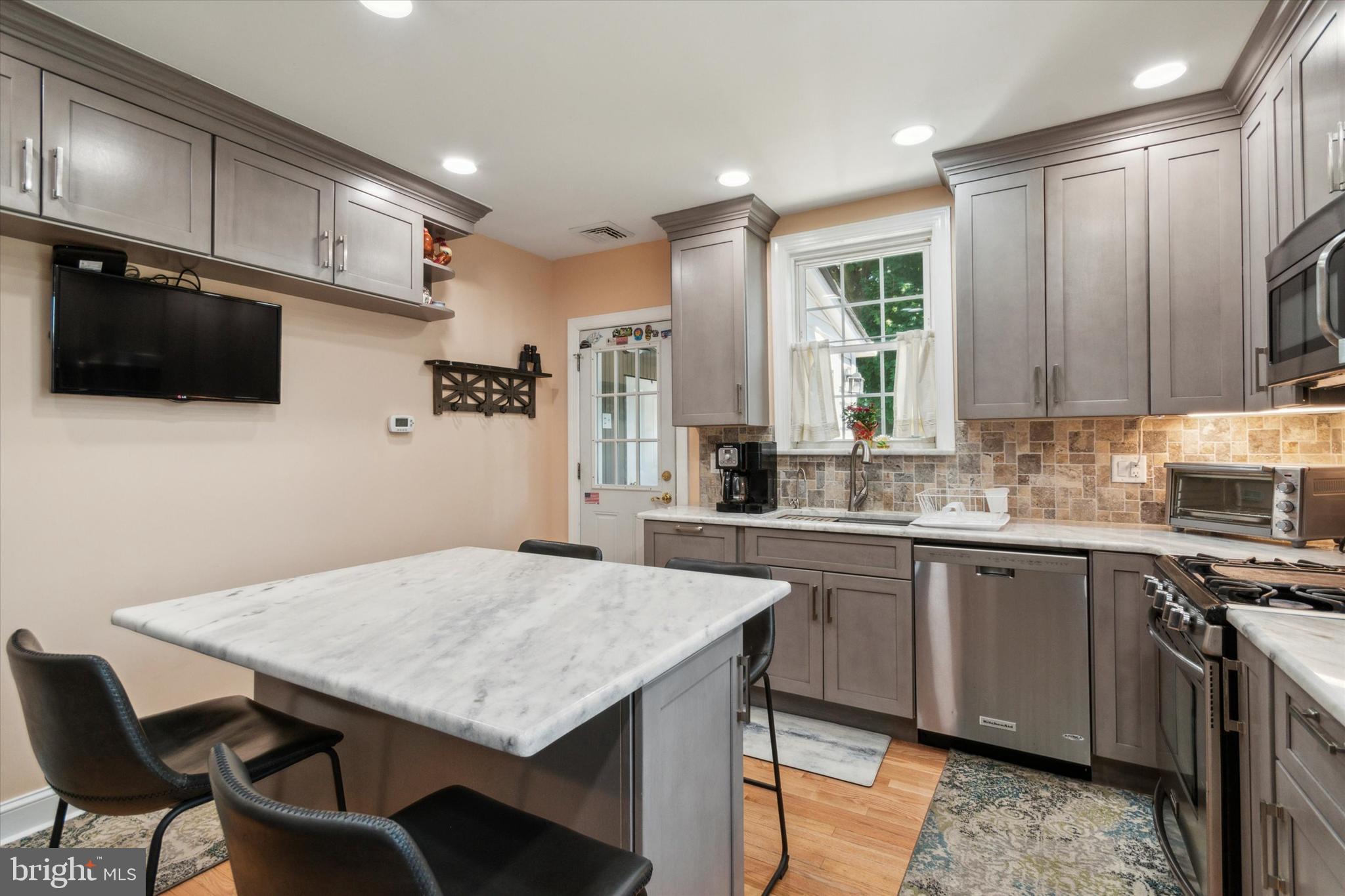 115 Gilpin Road Willow Grove, PA 19090 - Photo 16 of 47 Gallery Image 16