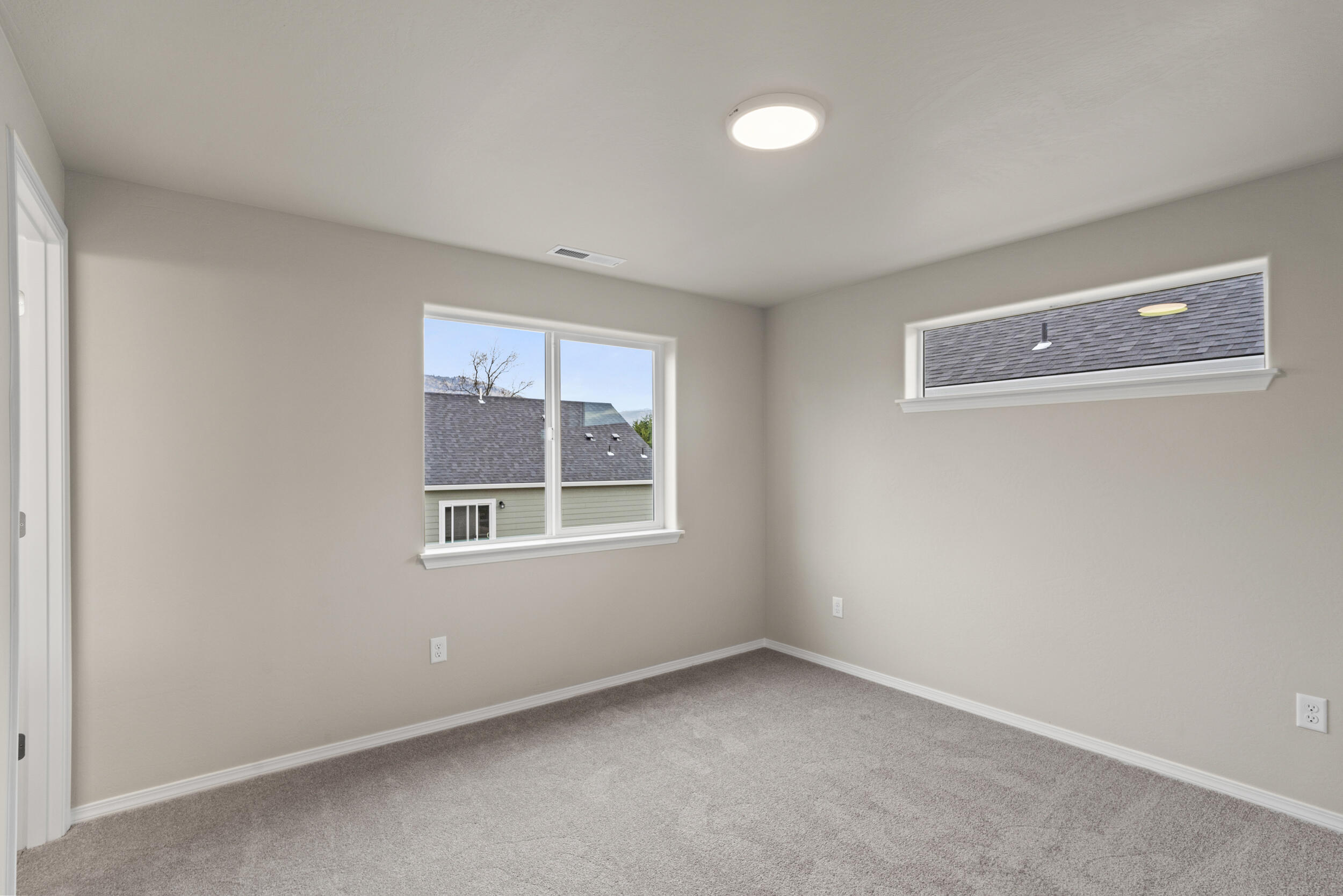 1107 Rutherford Drive Medford, OR 97504 - Photo 12 of 18 1107 rutherford drive - 14
