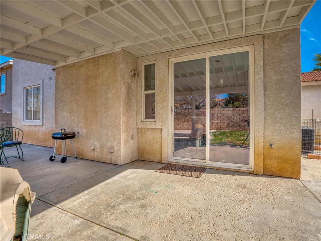 39233 Chantilly Lane Palmdale, CA 93551 - Photo 29 of 31 a view of an empty room with window