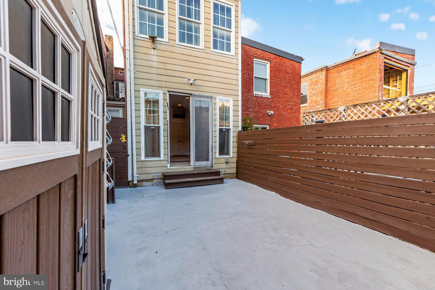 19 R Street Northwest, Unit A Washington, DC 20001 - Photo 3 of 37 Rear View