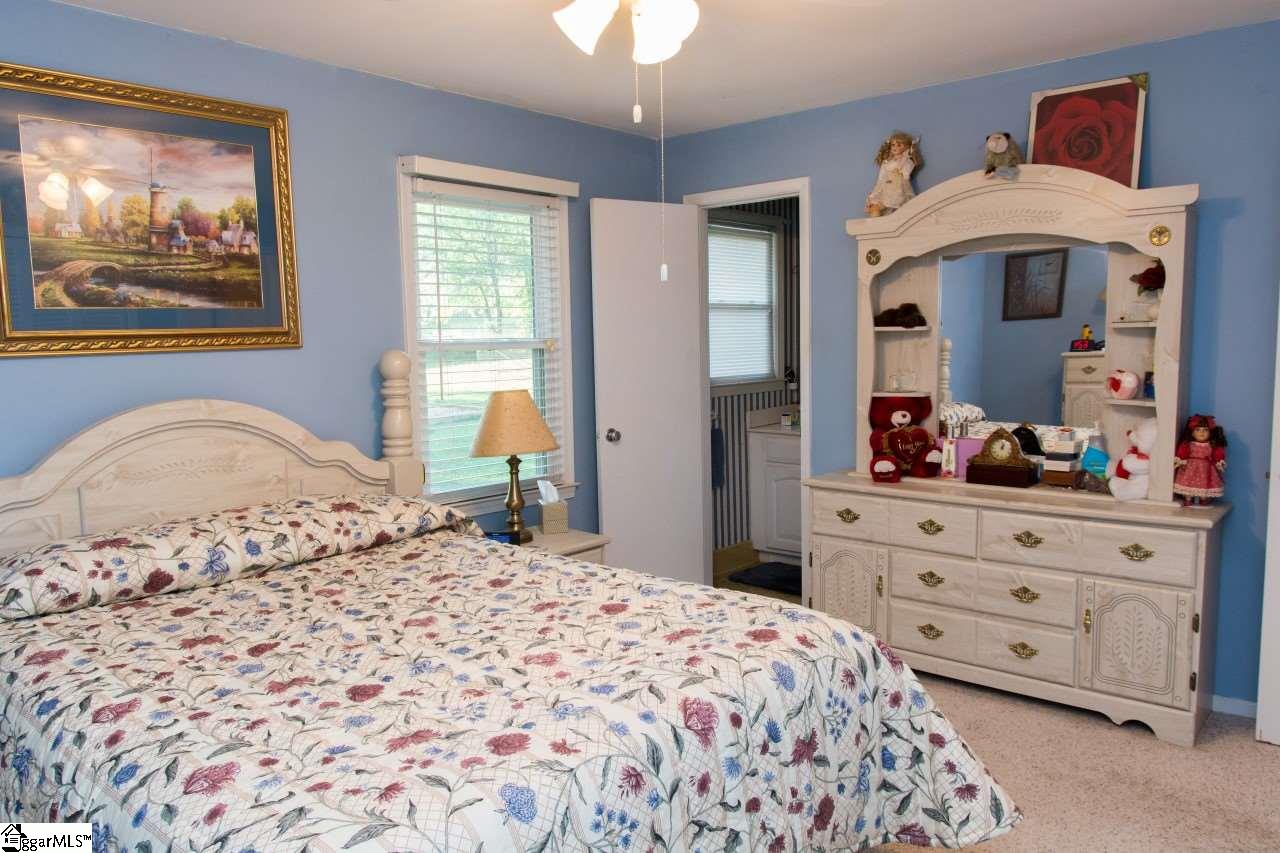 207 Springvale Drive Mauldin, SC 29662 - Photo 10 of 20 Gallery Image 10