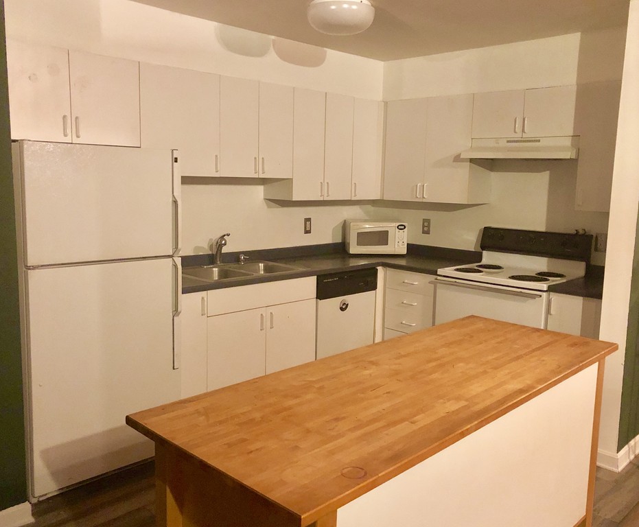 172 Middle Street, Unit 401 Lowell, MA 01852 - Photo 4 of 6