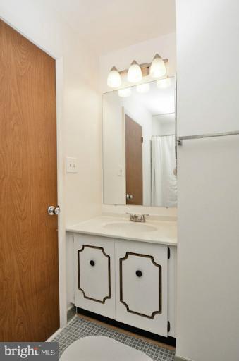 7003 Sontag Way Springfield, VA 22153 - Photo 29 of 30 Bath
