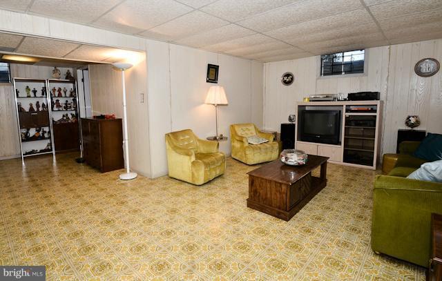 7003 Sontag Way Springfield, VA 22153 - Photo 4 of 30 Rec Room