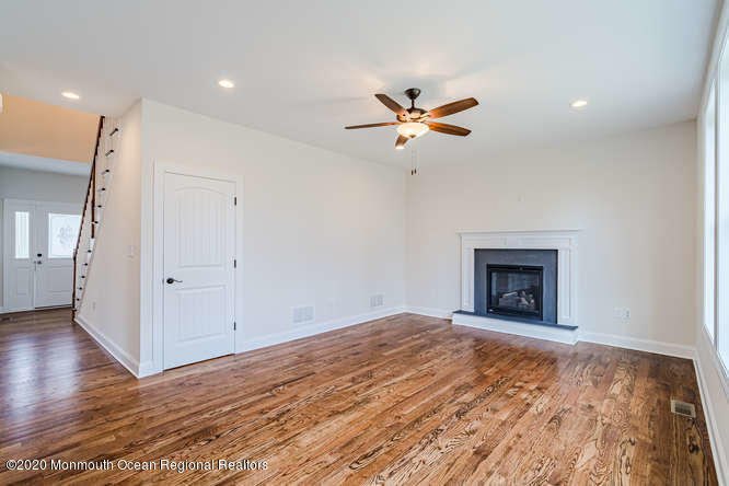 159 Commodore Road Manahawkin, NJ 08050 - Photo 12 of 39 109 Leeward Rd Stafford-small-015-025-10