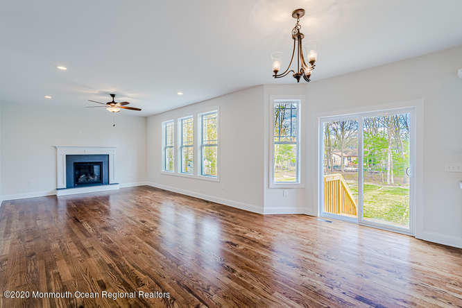 159 Commodore Road Manahawkin, NJ 08050 - Photo 15 of 39 109 Leeward Rd Stafford-small-018-022-10