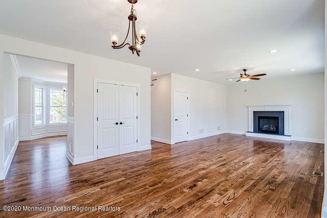 159 Commodore Road Manahawkin, NJ 08050 - Photo 16 of 39 109 Leeward Rd Stafford-small-019-011-10