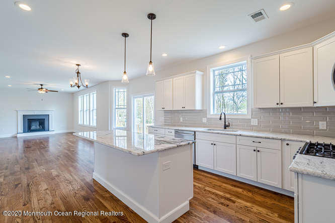 159 Commodore Road Manahawkin, NJ 08050 - Photo 19 of 39 109 Leeward Rd Stafford-small-022-017-10