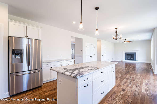 159 Commodore Road Manahawkin, NJ 08050 - Photo 20 of 39 109 Leeward Rd Stafford-small-023-010-10