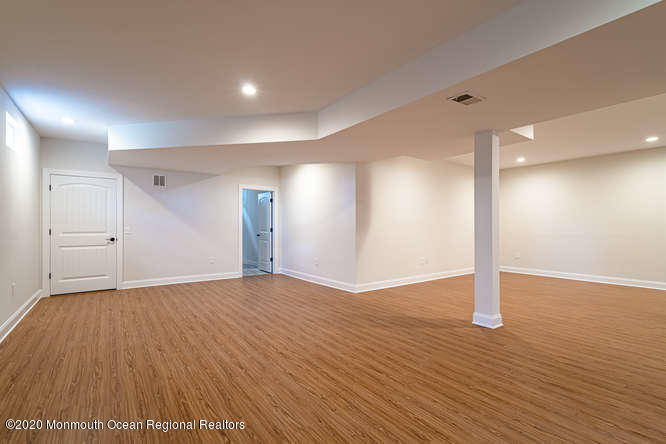 159 Commodore Road Manahawkin, NJ 08050 - Photo 25 of 39 109 Leeward Rd Stafford-small-028-036-10