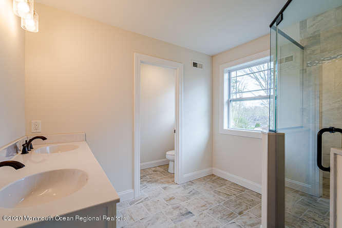 159 Commodore Road Manahawkin, NJ 08050 - Photo 37 of 39 109 Leeward Rd Stafford-small-040-030-10