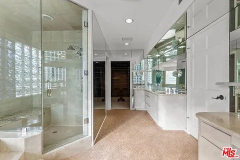$19,995 | 4611 Roma Court, Marina del Rey, CA 90292
