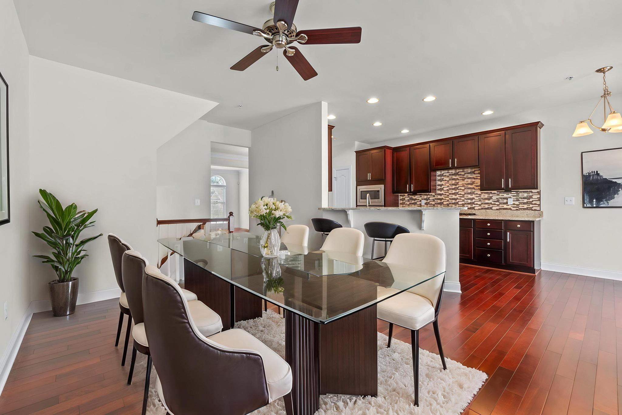 7673 Elmcrest Road Hanover, MD 21076 - Photo 11 of 51 Gourmet Eat-in Kitchen (Virtually Staged)