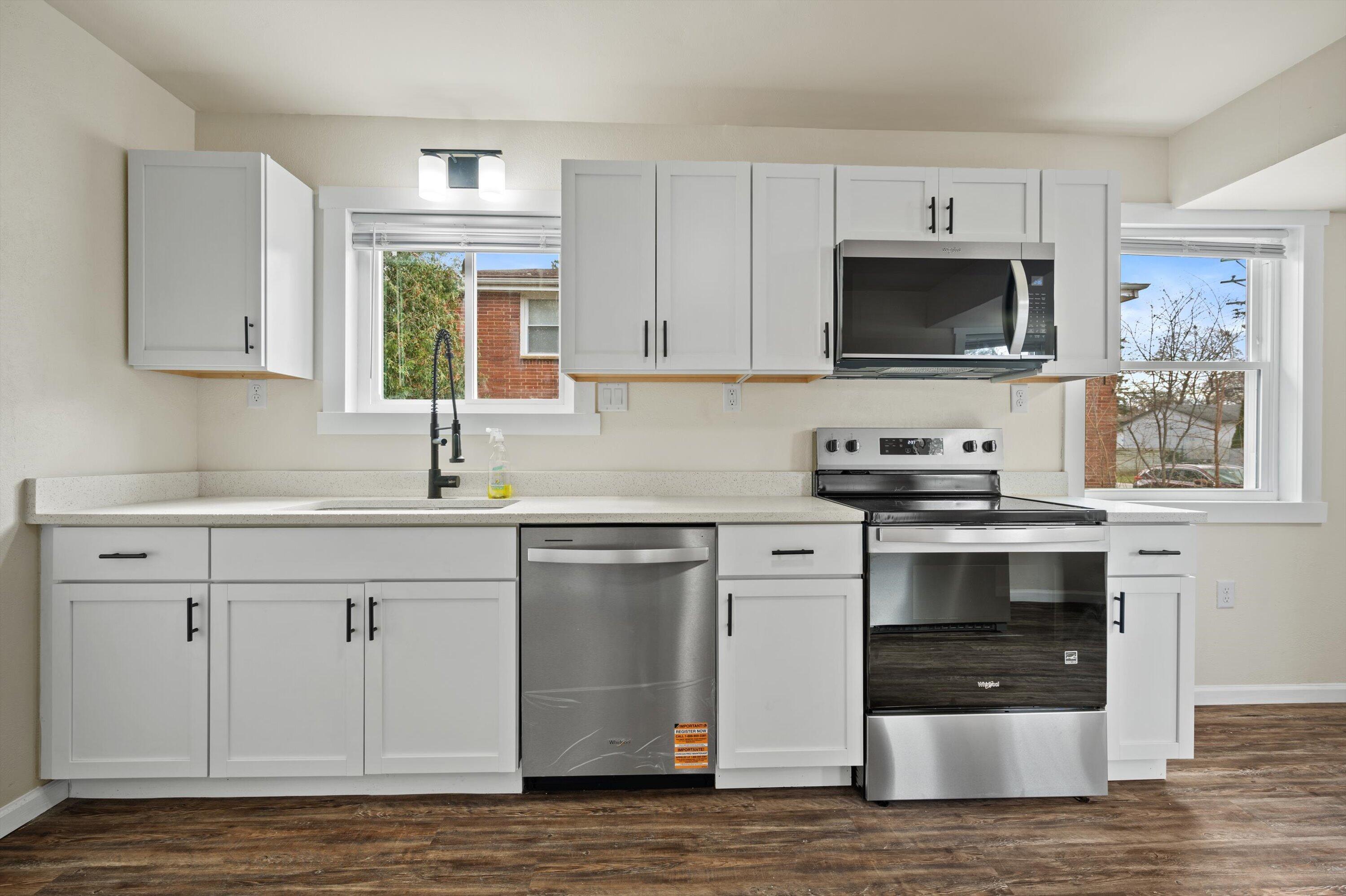 5375 North 64th Street Milwaukee, WI 53218 - Photo 8 of 23 12-Z62_5706